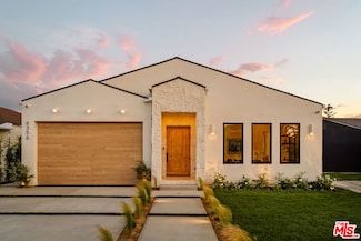 6356 W 83rd St, Los Angeles, CA 90045