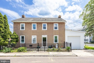 54 Grant St, Phoenixville, PA 19460
