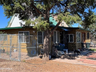 2244 N View Dr, Vernon, AZ 85940
