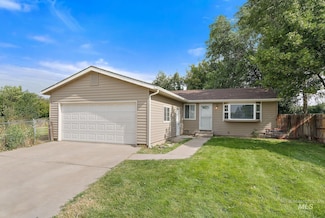 535 Samarra Dr, Mountain Home, ID 83647