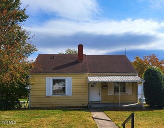 804 E Unaka Ave, Johnson City, TN 37601