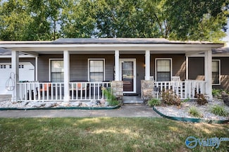 13314 Dickens Ln, Madison, AL 35756