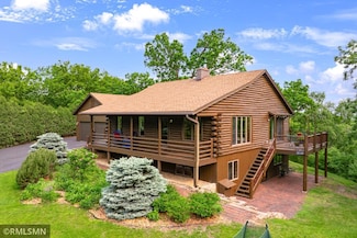 8765 River Heights Way, Inver Grove Heights, MN 55076