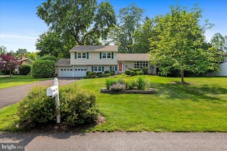1904 Woodland Dr, Yardley, PA 19067
