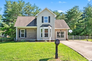 902 Cimarron Ct, Clarksville, TN 37042