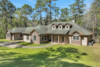 250 Critter Creek Rd, Coldspring, TX 77331