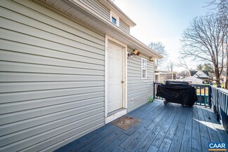 1012 Spring Hill Rd, Staunton, VA 24401