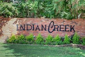 953 Roaring Springs Rd, Fort Worth, TX 76114