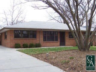 1728 Vaughn Dr, Manhattan, KS 66502