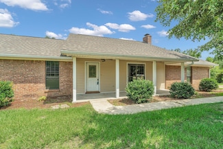 192 Temple Rd, Petal, MS 39465