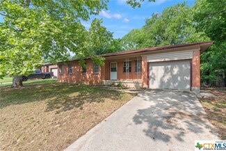608 S 11th St, Copperas Cove, TX 76522