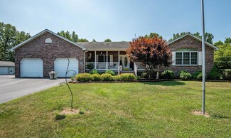 372 Benham Ln, Springville, IN 47462