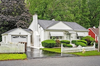 18 Tatnuck Gardens, Worcester, MA 01602