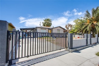237 Cervantes St, Las Vegas, NV 89101