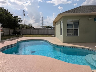 302 SW Log Dr, Port Saint Lucie, FL 34953