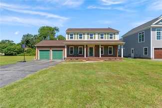 25 Hampshire Dr, Hampton, VA 23669