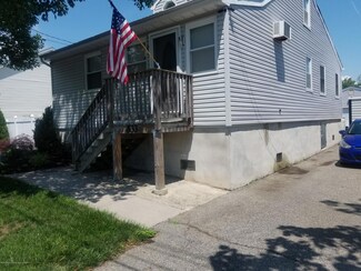 533 E Lakewood Ave, Ocean Gate, NJ 08740