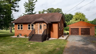 6423 Wisconsin St, Vesper, WI 54489