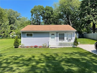1411 Deermont Ave, Madison, OH 44057