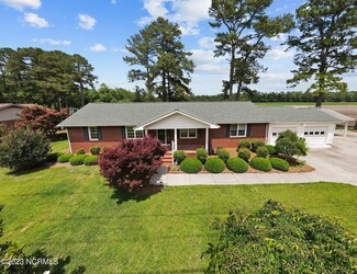 2499 Airport Rd, Kinston, NC 28504