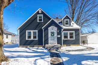 1617 34th St, Rock Island, IL 61201