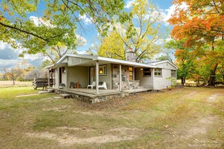 8249 Scully Rd, Dexter, MI 48130