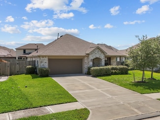 1824 Oakdale Mist Dr, Dickinson, TX 77539