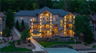 559 Forestridge Ln, Sunrise Beach, MO 65079