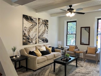 4135 Minnesota Ave, Saint Louis, MO 63118