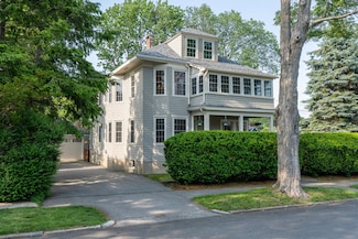 53 Clinton St, Portland, ME 04103