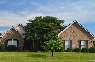 6701 Mceachern Ln SE, Owens Cross Roads, AL 35763