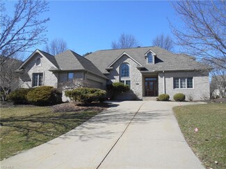 6454 Dunwoody Cir NW, Canton, OH 44718