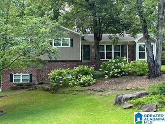 1112 Mountain Oaks Dr, Birmingham, AL 35226