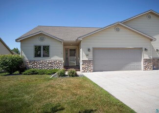 1107 Como Ave, Duluth, MN 55811
