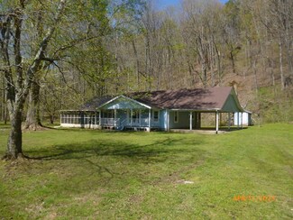 637 N Robinson Rd, Centerville, TN 37033