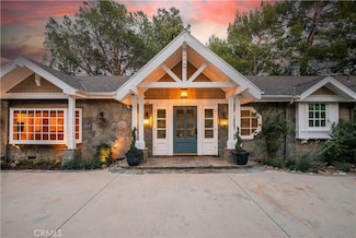 22757 Plummer St, Chatsworth, CA 91311