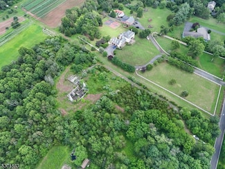 146 Grouser Rd, Somerset, NJ 08873