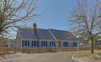 16 Haromar Heath Rd, Harwich, MA 02645