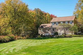 8 Harrod Ln, Bedford, NH 03110