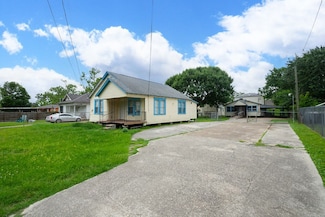 1817 Mcdaniel St, Houston, TX 77093