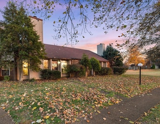 230 Harpers Mill Ct, Hermitage, TN 37076