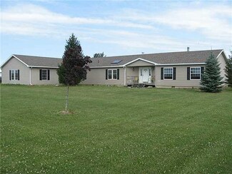 20767 W Holts Rd E, Genoa, OH 43430