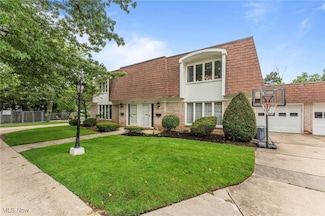 2632 S Green Rd, Beachwood, OH 44122
