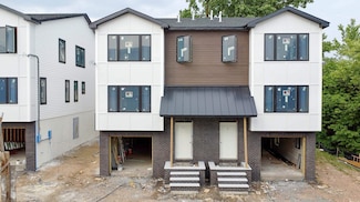 138 Weigands Ln, Secaucus, NJ 07094