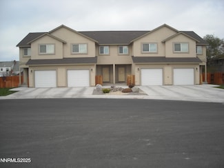 655 Desert Springs Ct, Fallon, NV 89406