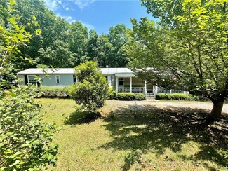 104 Blue Yonder, Pickens, SC 29671