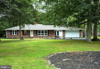 6140 Ripley Rd, La Plata, MD 20646