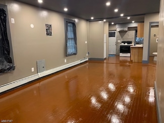 50-52 Stuyvesant Ave, Newark, NJ 07106