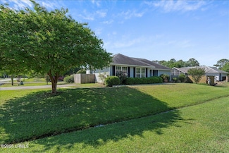 25 Shamrock Cir, Hilton Head Island, SC 29926