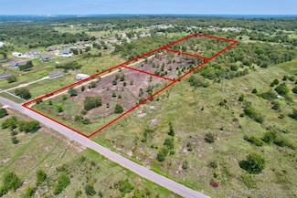 13247 Hobbs Creek Dr, Collinsville, OK 74021